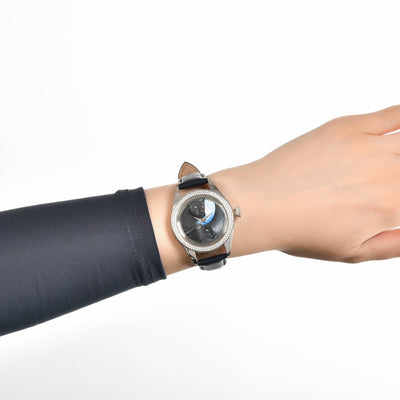 Schwarze Panther Uhr