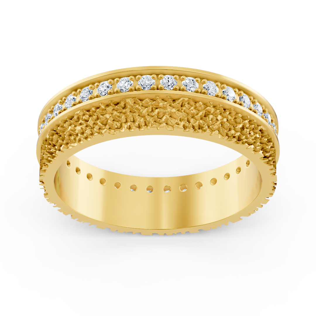Exquisite diamond ring in 14K yellow gold