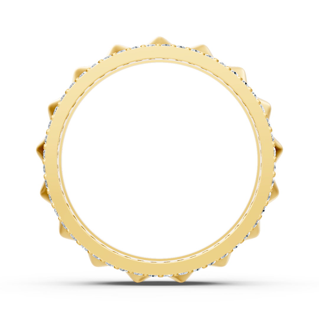 Elegant yellow gold ring with round diamonds in prong design