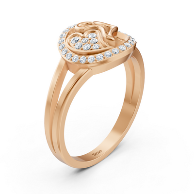 Zarter Herzform Diamantring in Roségold mit filigranen Pavé-Akzenten