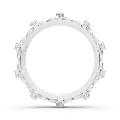 Elegant white gold ring with round diamonds in prong design