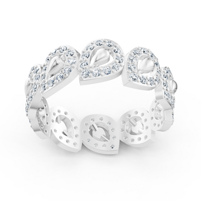 Opulenter Weißgold Ring mit Diamanten – Funkelndes Blütenmeer Design