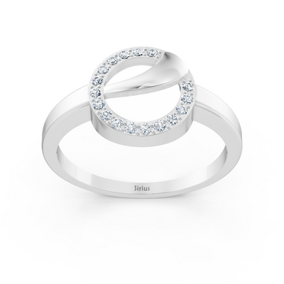 Elegant white gold diamond ring with claw setting